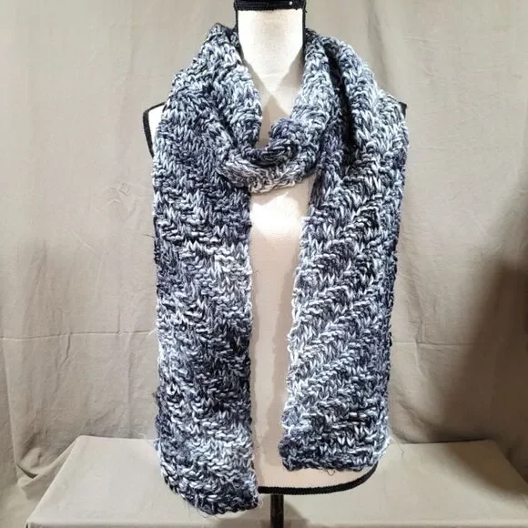 Long wide knitted black gray white scarf - Picture 1 of 2